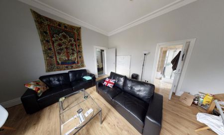 4 bedroom flat to rent - Photo 2