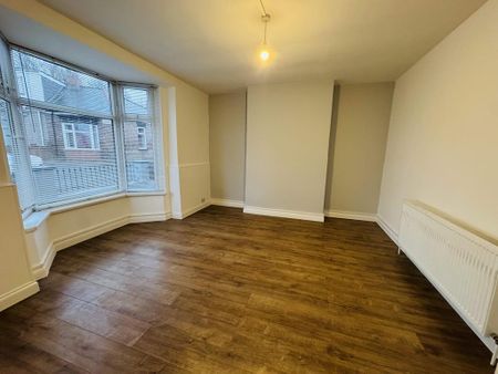 4 bedroom bungalow to rent - Photo 2