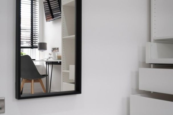 6 bedroom house to rent - Photo 1