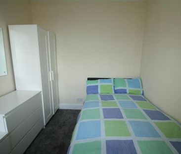 5 bedroom private hall to rent - Photo 5