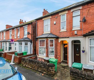 4 bed Semi-Detached House for Rent - Photo 1