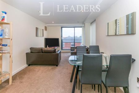 2 bedroom flat to rent - Photo 3