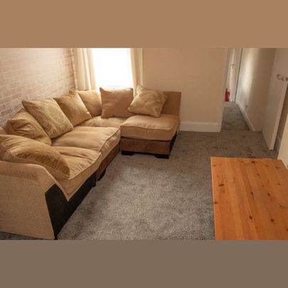 79 Milbourne Street – First Floor Flat - Photo 1