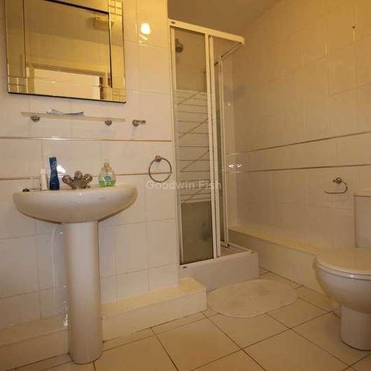 City South, City Road East, Southern Gateway, M15 - Photo 1