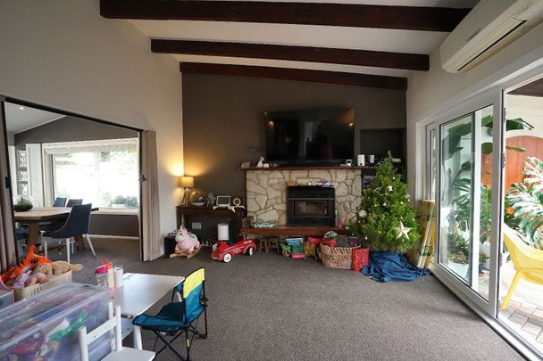 Secure Four-Bedroom Family Home with Spa - Photo 1