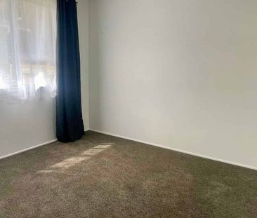 Sweet two bedroom home in Henderson - Photo 3