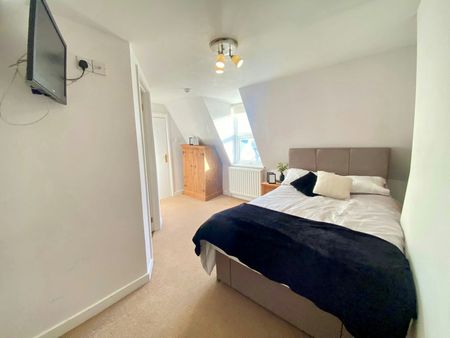 House share to rent on - Photo 3