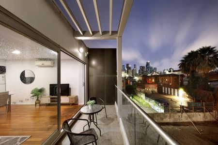 11 Curzon Place North Melbourne VIC - Photo 3