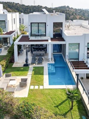 Alquiler de chalet pareado en Avenida Cortijo De Calahonda, 62 - Photo 1