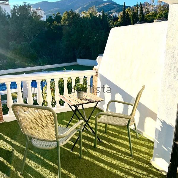 Alquiler de chalet pareado en Nueva Torrequebrada - Photo 1