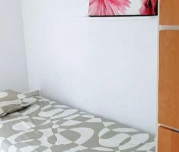 Piso de alquiler en Passeig de la Marina, 275, Baixador - Foto 5