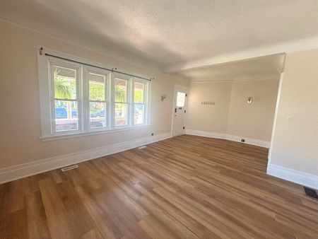 $1,949 / 2 br / 1 ba / 47 superior st - Photo 2