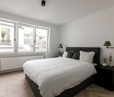 Appartement te huur in Brussel voor € 1.795 met 2 slaapkamers - Photo 2