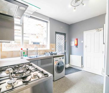 28 Siward Street - Photo 6