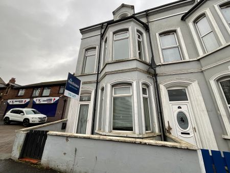 31 Woodvale Road, Belfast, BT13 3BN - Photo 3