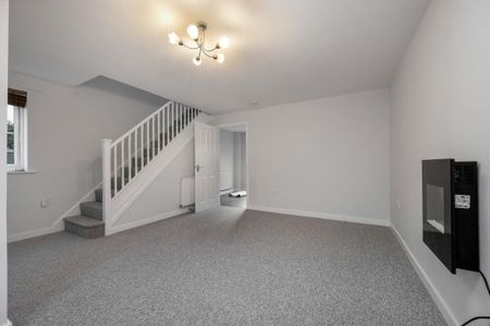 3 bedroom end of terrace house to rent - Photo 2