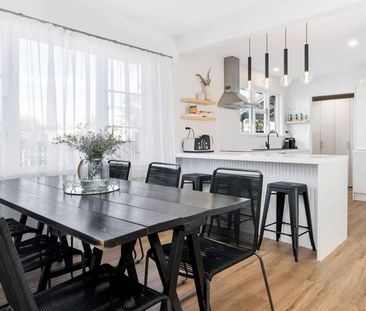 Family living in Papanui - Photo 5