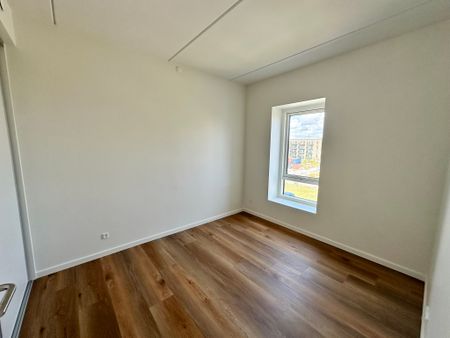 Moderne 2-værelses lejlighed med altan i Nørresundby - Photo 2