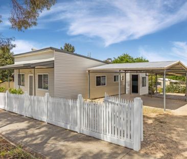 12 Thompson Street, Long Gully - Photo 1