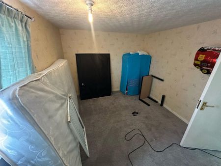 4 bedroom terraced house to rent - Photo 5