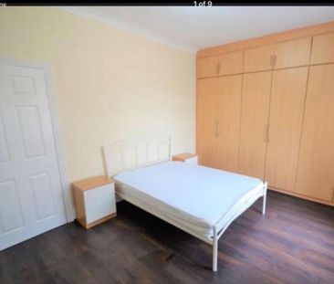 Room in a Shared House, Fairfield Street, M6 - Photo 2