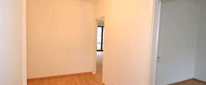 Diese Traumwohnung erwartet Sie in bester Lage + EBK und Balkon - Photo 1