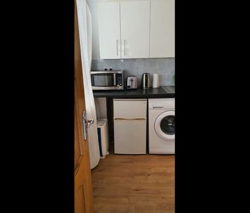 Studio Flat, Shaftesbury Avenue, HA2 - Photo 4