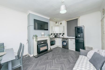 ASQUITH AVENUE MORLEY LEEDS - Photo 3