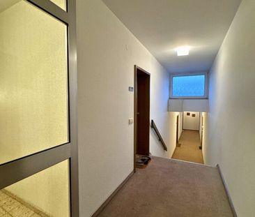 Gepflegte 2-ZKB-Wohnung mit Balkon & Außenstellplatz - Photo 2