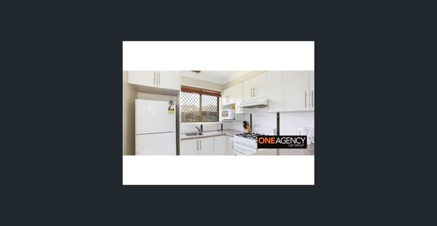 Town House With Style - Photo 1