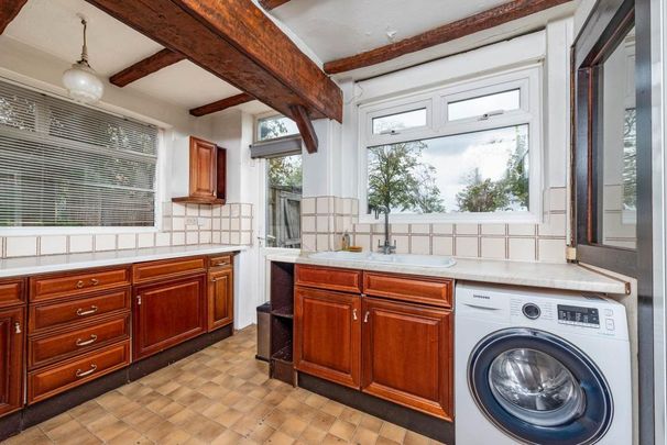 3 bedroom end of terrace house to rent - Photo 1