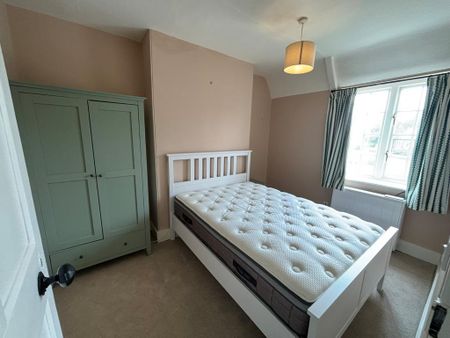 2 bedroom semi-detached house to rent - Photo 5