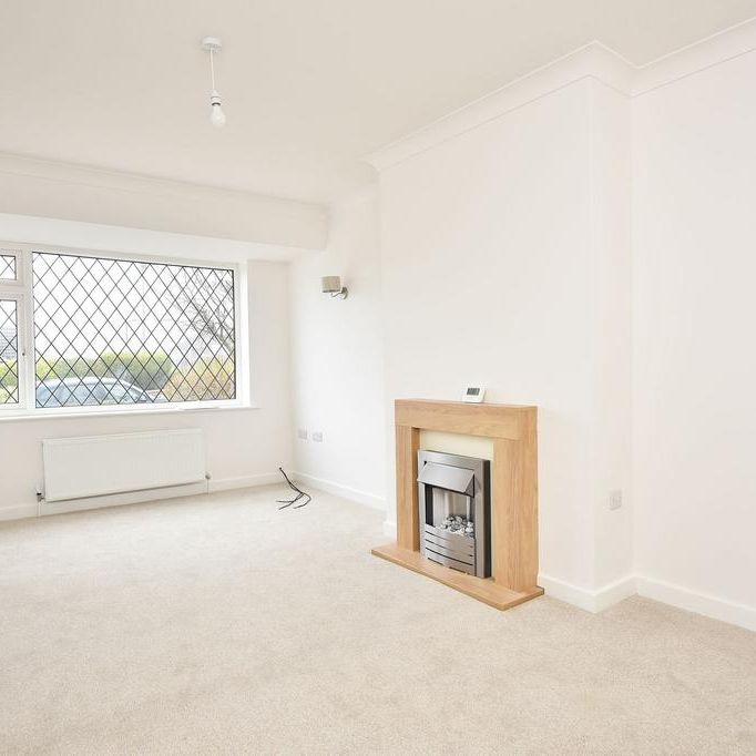 2 bedroom semi-detached bungalow to rent - Photo 1