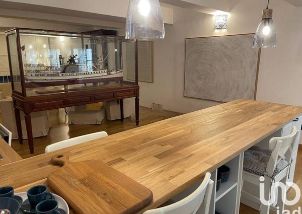 Via Gaetano Colombo, Genova, Liguria 16122