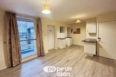 Park Place, Merthyr Tydfil, CF47 - Photo 3