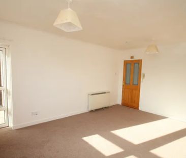 Lesmuir Drive, Glasgow, G14 - Photo 2