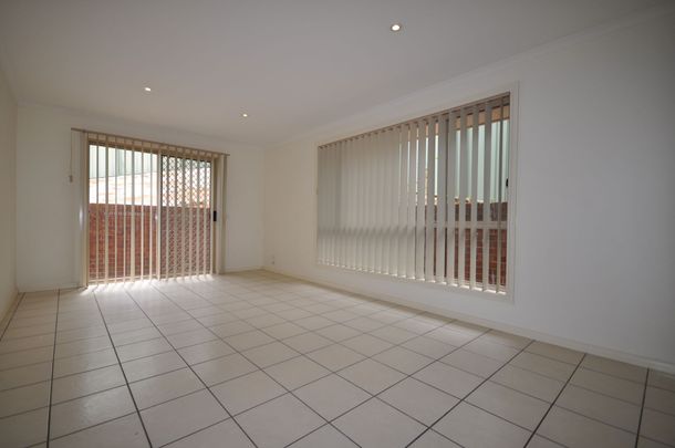 2/3 Blair Court Lavington NSW - Photo 1