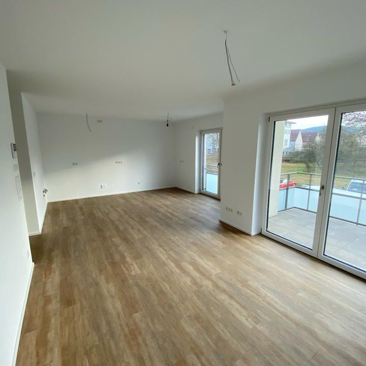 3-Zimmer, 1. OG Wohnung mit Balkon - Foto 1