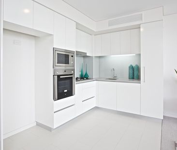 1 BEDROOM APARTMENT + 1 MONTHS FREE INTERNET. - Photo 2