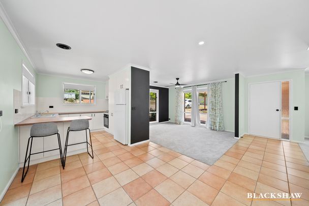 1/5 O'Hanlon Road, Queanbeyan NSW 2620 - Townhouse For Rent | Domain - Photo 1