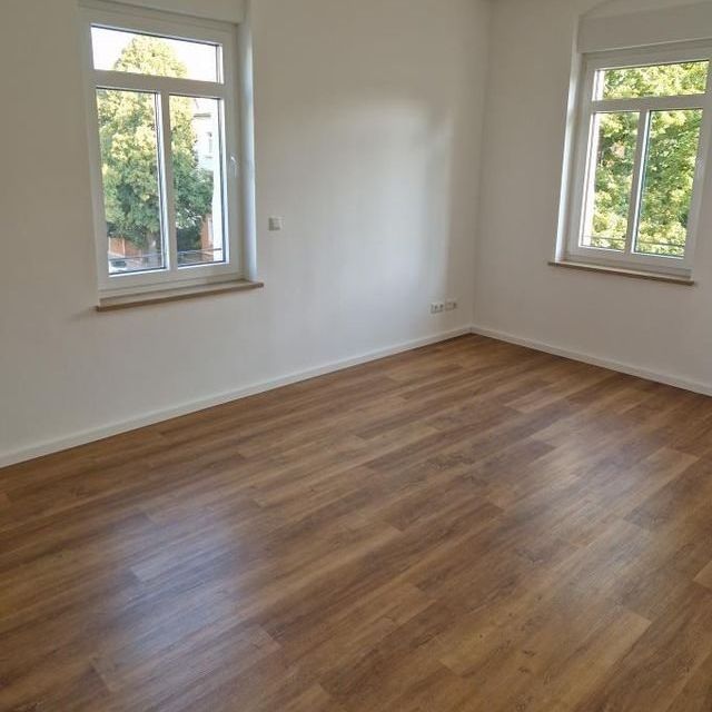 Stilvolle Altbauwohnung, hochwertige Ausstattung, moderne EBK, FuÃbodenheizung! - Photo 1