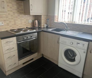 2 bedroom apartment to rent - Photo 2