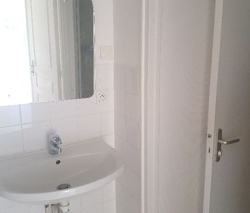 A LOUER Appartement 2 PIECES 50000 Saint-Lô 1 chambre 51.40m² - Photo 6