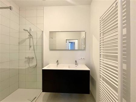 Appartement te huur - Photo 2