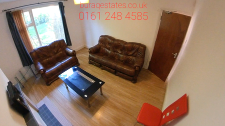 4 bedroom semi-detached house to rent - Photo 2