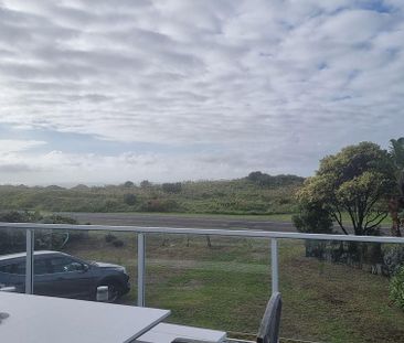 Ohope beach house - 2BR, Furnished - Photo 4