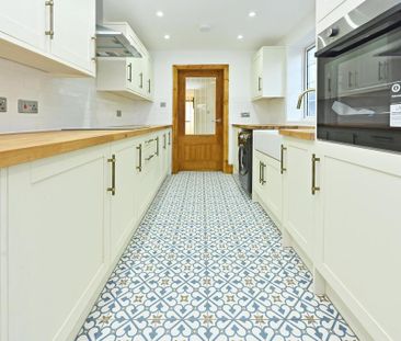 4 bedroom house to rent - Photo 1