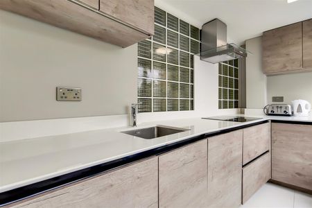 St John’s Wood Park, London NW8 - Photo 3