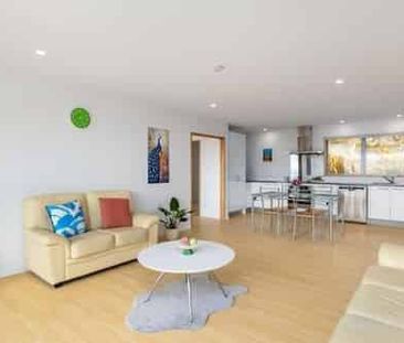 Short term over Summer with a view - Photo 3