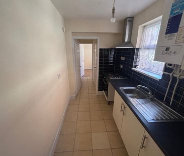 3 Bed Semi-Detached House, Surrey Street, LE4 - Photo 2